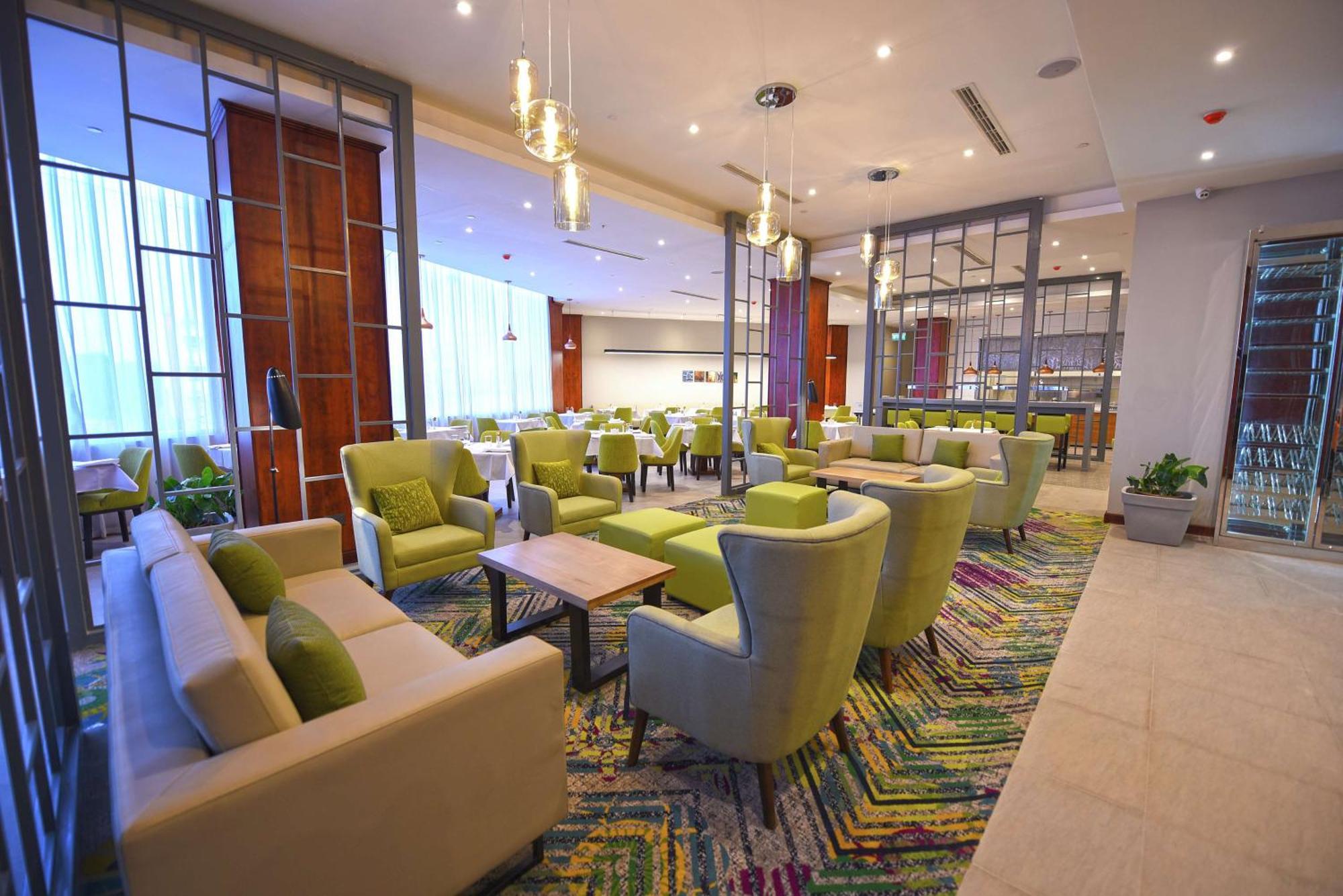 Hilton Garden Inn Kampala Exterior foto